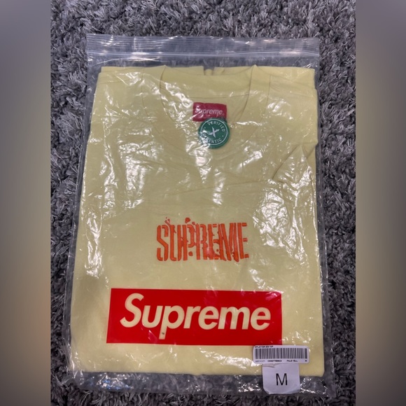 NWT Supreme Splatter S/S Top - Pale Yellow - Sz M - Picture 3 of 4
